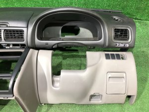 Salpicadero свап SUBARU FORESTER OEM 66120FC521OE, 66040FC000OE, 66062FC520OE SF5 1998 silver 792