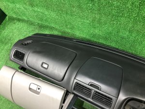 Salpicadero свап SUBARU FORESTER OEM 66120FC521OE, 66040FC000OE, 66062FC520OE SF5 1998 silver 792