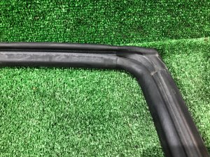 Borracha da porta esquerda SUBARU FORESTER OEM 62710FC010 SF5 1998 silver 792