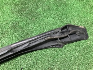 Borracha da porta esquerda SUBARU FORESTER OEM 62710FC010 SF5 1998 silver 792