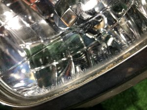 Farol de nevoeiro esquerdo SUBARU FORESTER OEM 84501FC010 SF5 1998