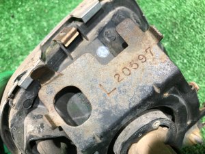 Farol de nevoeiro esquerdo SUBARU FORESTER OEM 84501FC010 SF5 1998