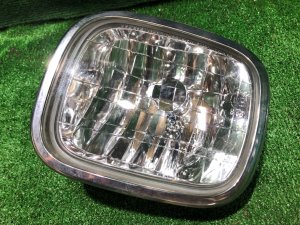 Farol de nevoeiro direito SUBARU FORESTER OEM 84501FC000 SF5 1998