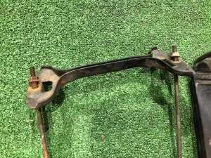 Крепление аккумулятора SUBARU FORESTER OEM 82182AA040, 82161AA040, 82122AA031 SF5 1998