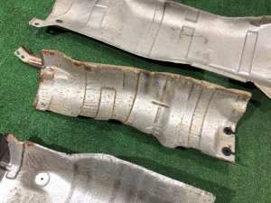 Тепловые экраны глушителя SUBARU FORESTER OEM 59020FC000, 59024FC010 SF5 1998 EJ202 MT
