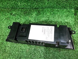 ชุดควบคุมแอร์ SUBARU LEGACY OEM 72311AG060 BP5 2004 EJ20X AT
