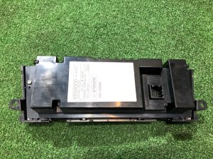 ชุดควบคุมแอร์ SUBARU LEGACY OEM 72311AG060 BP5 2004 EJ20X AT