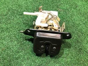 バックドアロック SUBARU LEGACY OEM 63032AG000 BP5 2004 BLACK 32J