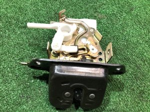 バックドアロック SUBARU LEGACY OEM 63032AG000 BP5 2004 BLACK 32J