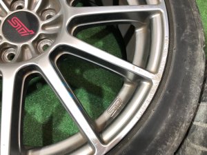 车轮 Toyo 215/45 R17 STI R17 Enkei 7,5 55 M.A.T. SUBARU LEGACY OEM 28121AG020 BP5 2004
