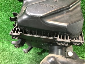エアクリーナーボックス SUBARU LEGACY OEM 46052AG010, 46052AG050 BP5 2004 EJ20X AT
