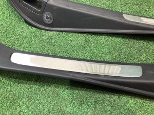 Накладки на пороги SUBARU LEGACY OEM 94060AG070, 94060AG080, 94061AG080, 94061AG090 BP5 2004 BLACK 32J