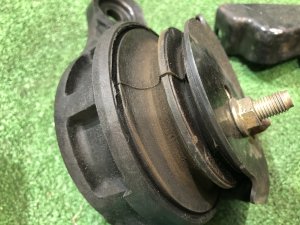ยางแท่นเครื่อง SUBARU LEGACY OEM 41022AG110, 41022AG120 BP5 2004 EJ20X AT