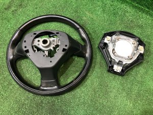 Volante momo SUBARU LEGACY OEM 34311AG140JC BP5 2004 BLACK 32J