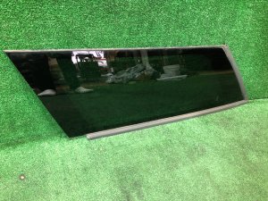 Стекло багажника левое 65210AG130 SUBARU LEGACY