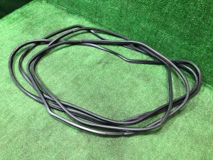 车门密封条 черные SUBARU LEGACY OEM 63571AG000JC, 63571AG010JC, 63572AG010JC, 63572AG000JC BP5 2004 BLACK 32J