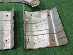 Тепловые экраны глушителя SUBARU LEGACY OEM 59024AG071, 59024AG061 BP5 2004 EJ20X AT