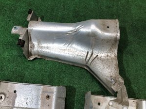 Тепловые экраны глушителя SUBARU LEGACY OEM 59024AG071, 59024AG061 BP5 2004 EJ20X AT