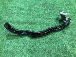 ขายึดไฟหน้าซ้าย SUBARU LEGACY OEM 57707AG070 BP5 2004 BLACK 32J
