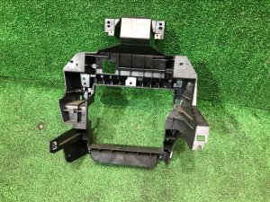 Крепление магнитофона SUBARU LEGACY OEM 66204AG040 BP5 2004