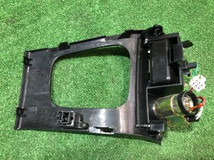 Пластик вокруг селектора SUBARU LEGACY OEM 92121AG060 BP5 2004