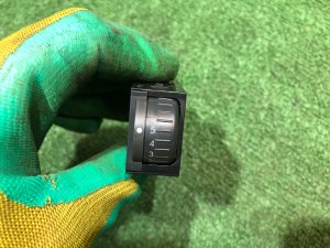 Кнопка корректора фар с фишкой SUBARU LEGACY OEM 83002AG000 BP5 2004 EJ20X AT
