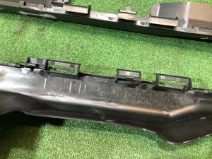 Крепления ковра SUBARU LEGACY OEM 95011AG300JC, 129SIL005, 129SIL006 BP5 2004 BLACK 32J