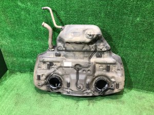 Бензобак SUBARU LEGACY OEM 42012YC002, 42012YC003 BR9 BRG BRM 2011 EJ255