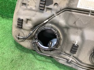 Бензобак SUBARU LEGACY OEM 42012YC002, 42012YC003 BR9 BRG BRM 2011 EJ255