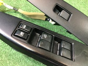 กล่องควบคุมกระจกไฟฟ้า SUBARU LEGACY OEM 83071AJ000 BR9 BRG BRM 2011 EJ255