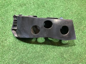 Крепление заднего бампера левое под стопом 57707AJ130 SUBARU LEGACY