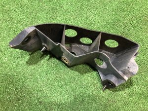 Крепление заднего бампера левое под стопом SUBARU LEGACY OEM 57707AJ130 BR9 BRG BRM 2011 White Pearl 37J