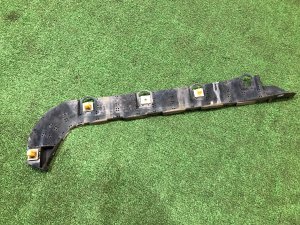 Right rear bumper bracket SUBARU LEGACY OEM 57707AJ000 BR9 BRG BRM 2011 White Pearl 37J