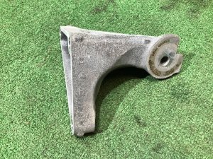 Automatic transmission mounts SUBARU LEGACY OEM 30450AA021, 30450AA031 BR9 BRG BRM 2011