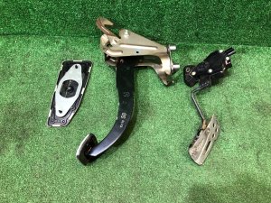 Педали SUBARU LEGACY OEM 36010AG120, 36012AJ030 BR9 BRG BRM 2011 White Pearl 37J
