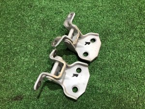 右フロントドアヒンジ SUBARU LEGACY OEM 60079AG000, 60079AG010 BR9 BRG BRM 2011 White Pearl 37J