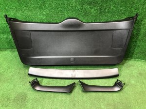 Обшивка пятой двери 94320AJ000VH, 94310AJ000VH, 94330AJ000VH SUBARU LEGACY