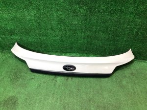 Накладка пятой двери 91119AJ080WU SUBARU LEGACY