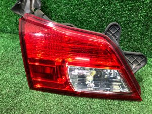 ไฟท้ายบนฝาท้าย левый SUBARU LEGACY OEM 84912AJ240 BR9 2011