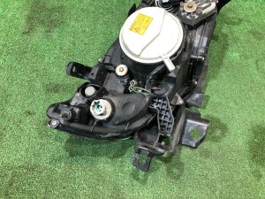 左大灯 SUBARU LEGACY OEM 84001AG350 BP5 2007
