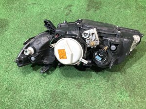 右大灯 SUBARU LEGACY OEM 84001AG340 BP5 2007