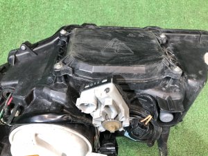 右大灯 SUBARU LEGACY OEM 84001AG340 BP5 2007