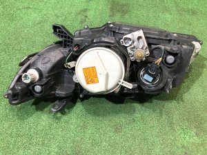 右大灯 SUBARU LEGACY OEM 84001AG340 BP5 2007