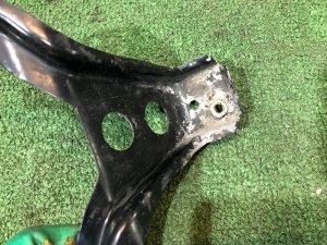 Крепление решетки радиатора SUBARU LEGACY OEM 91165AE130 BH5 2002 SILVER 01G
