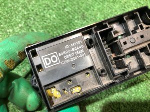 Módulo dos vidros elétricos DAIHATSU TANTO OEM 84820-B2440 LA600S 2017 KF