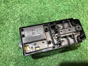 Módulo dos vidros elétricos DAIHATSU TANTO OEM 84820-B2440 LA600S 2017 KF