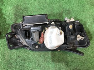 Faróis ксенон SUBARU LANCASTER OEM 84001AE281, 84001AE291 BHE 2000