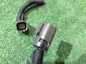 Фишки радиатора SUBARU LANCASTER OEM 45131AE010 BHE 2000 EZ30