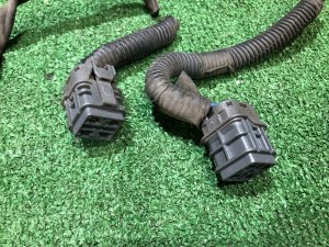Фишки фар SUBARU LANCASTER OEM 84952AE020 BHE 2000
