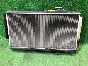Радиатор двигателя SUBARU LANCASTER OEM 45111AE060, 45131AE010, 73310AE010 BHE 2000 EZ30